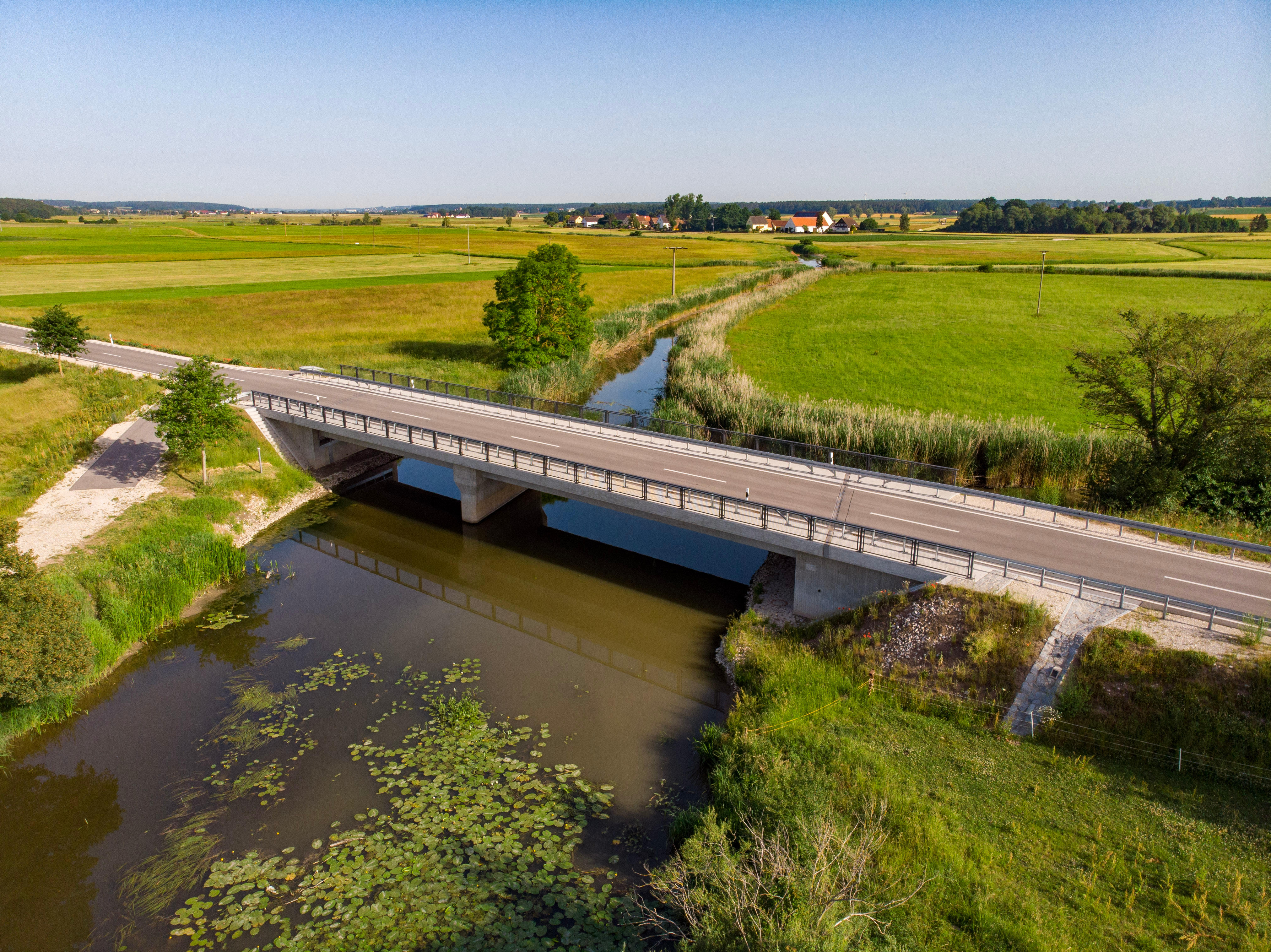 Antritt-Bau GmbH + Co. KG, Industriestr. 10 in Arberg