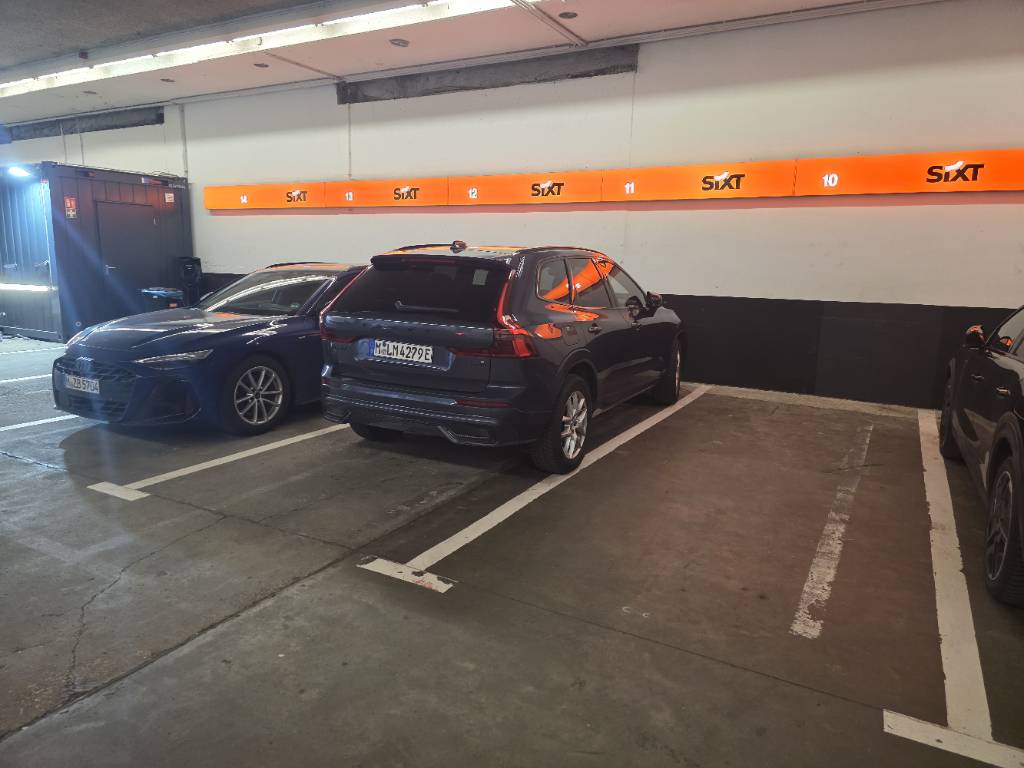SIXT Autovermietung Köln Hauptbahnhof, Trankgasse 11 im Hbf in Köln