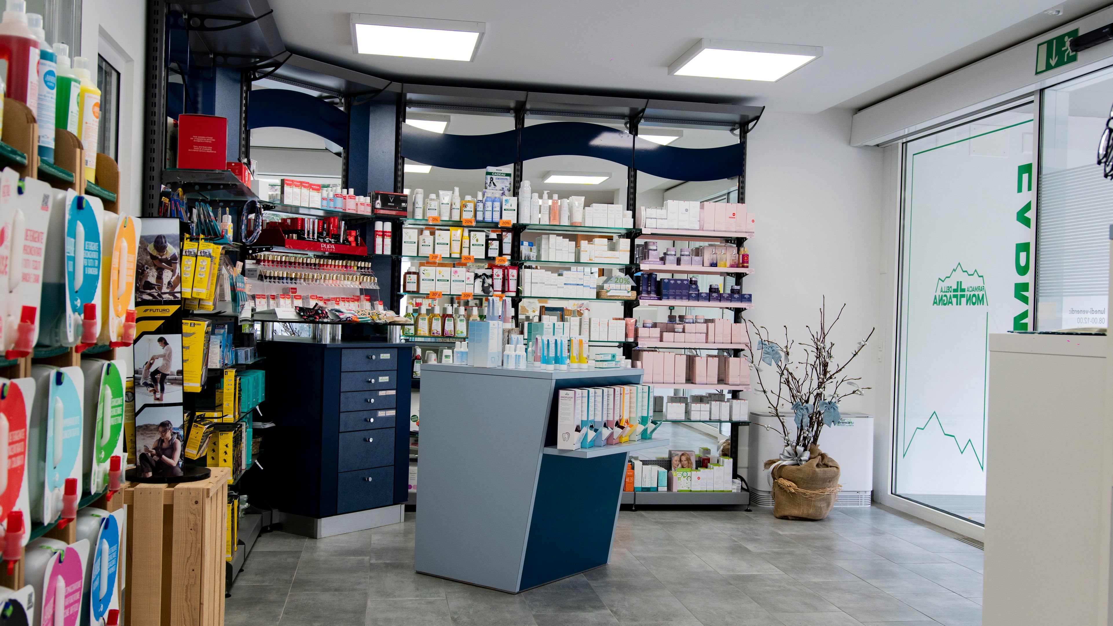 Bilder Farmacia della Montagna SA