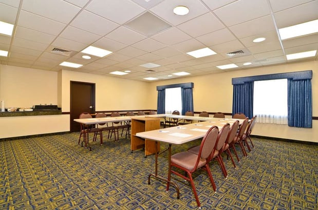 Images Best Western Gas City