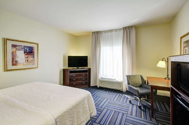 Images Hampton Inn & Suites Alexandria
