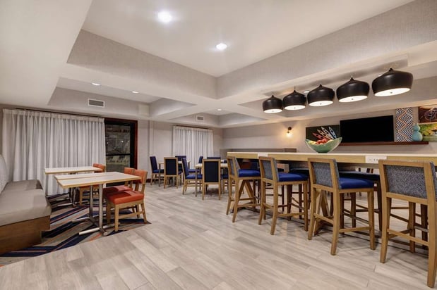 Images Hampton Inn Hot Springs