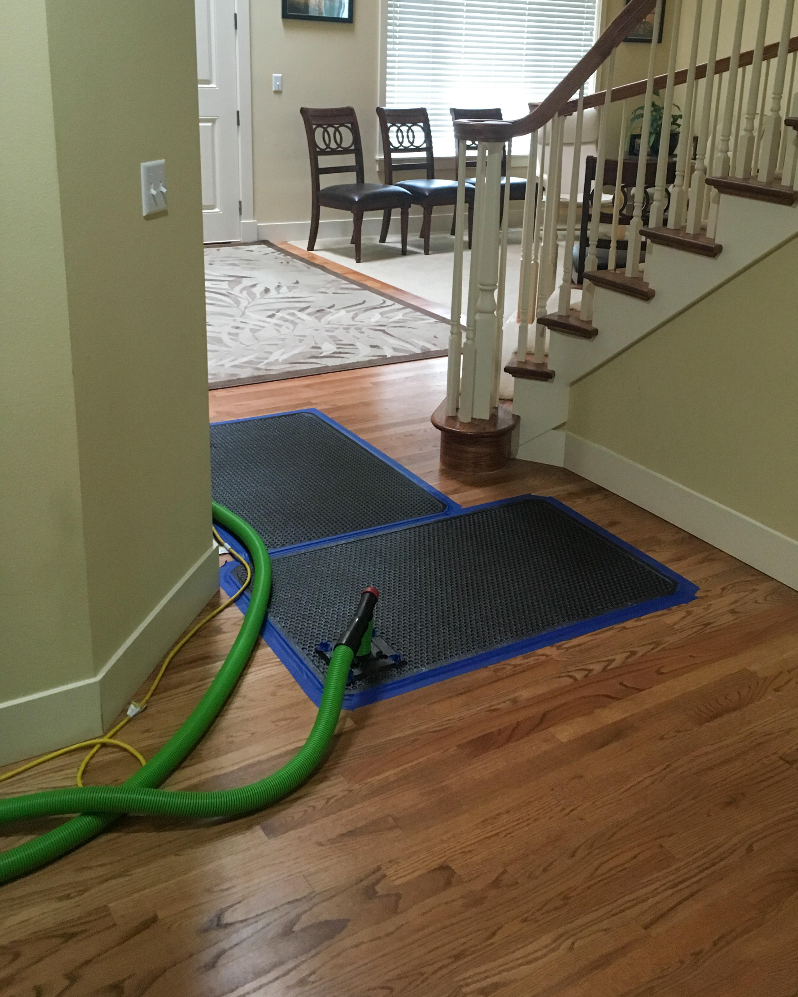 SERVPRO of Shoreline/Woodinville is always ready to respond to your water damage restoration in North City, WA. Our team has the expertise to handle any size disaster. We are a call away to help!
