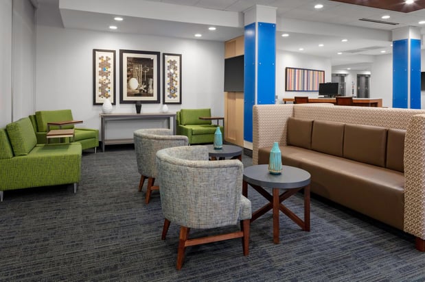 Images Holiday Inn Express & Suites Wilmington West - Medical Park by IHG