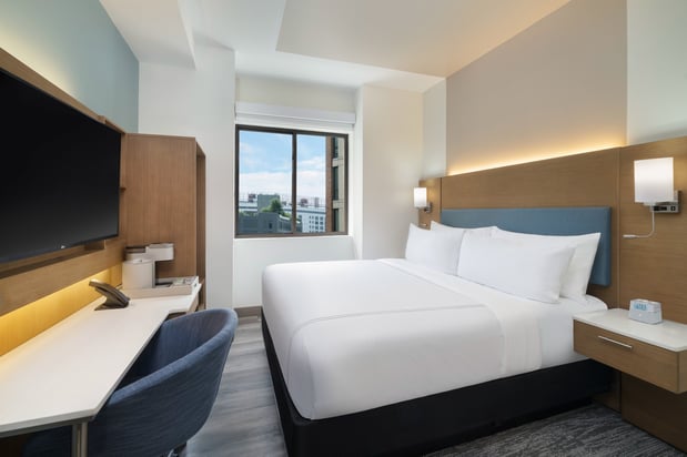 Images Even Hotel Long Island City - New York by IHG