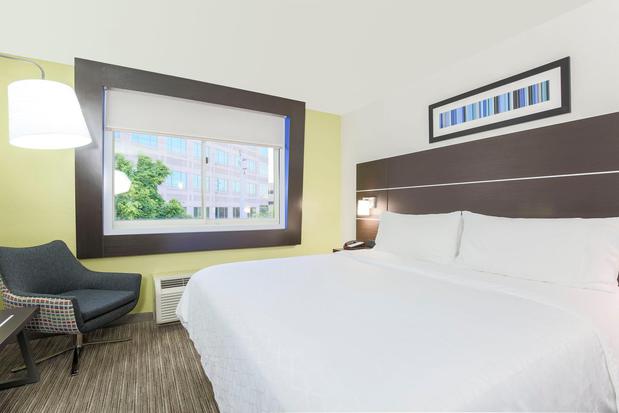 Images Holiday Inn Express Miami Airport Doral Area, an IHG Hotel