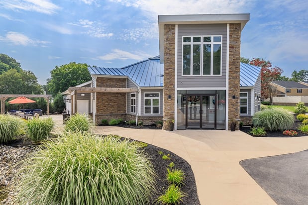 Images Twin Lakes Clifton Park Apartments