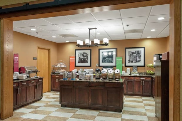 Images Hampton Inn & Suites Austin-Airport