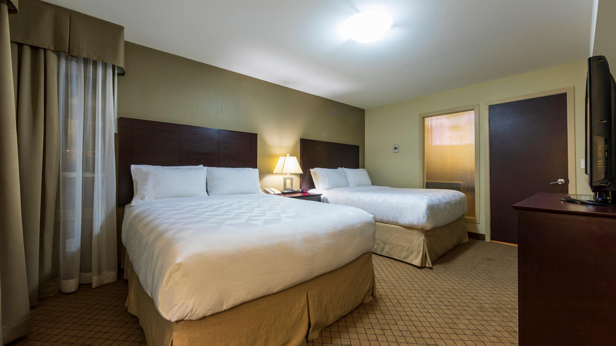 Images Holiday Inn & Suites Kamloops, an IHG Hotel