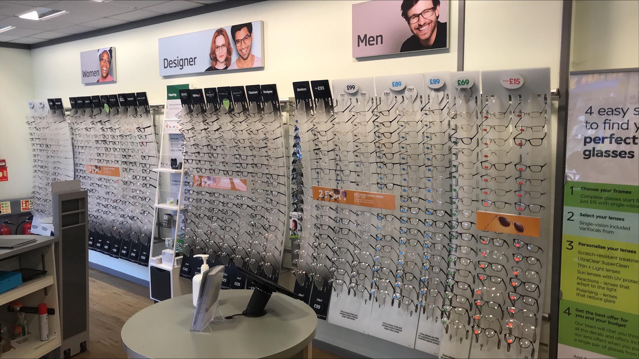 Specsavers Opticians and Audiologists - Leatherhead Specsavers Opticians and Audiologists - Leatherhead Leatherhead 01372 227740