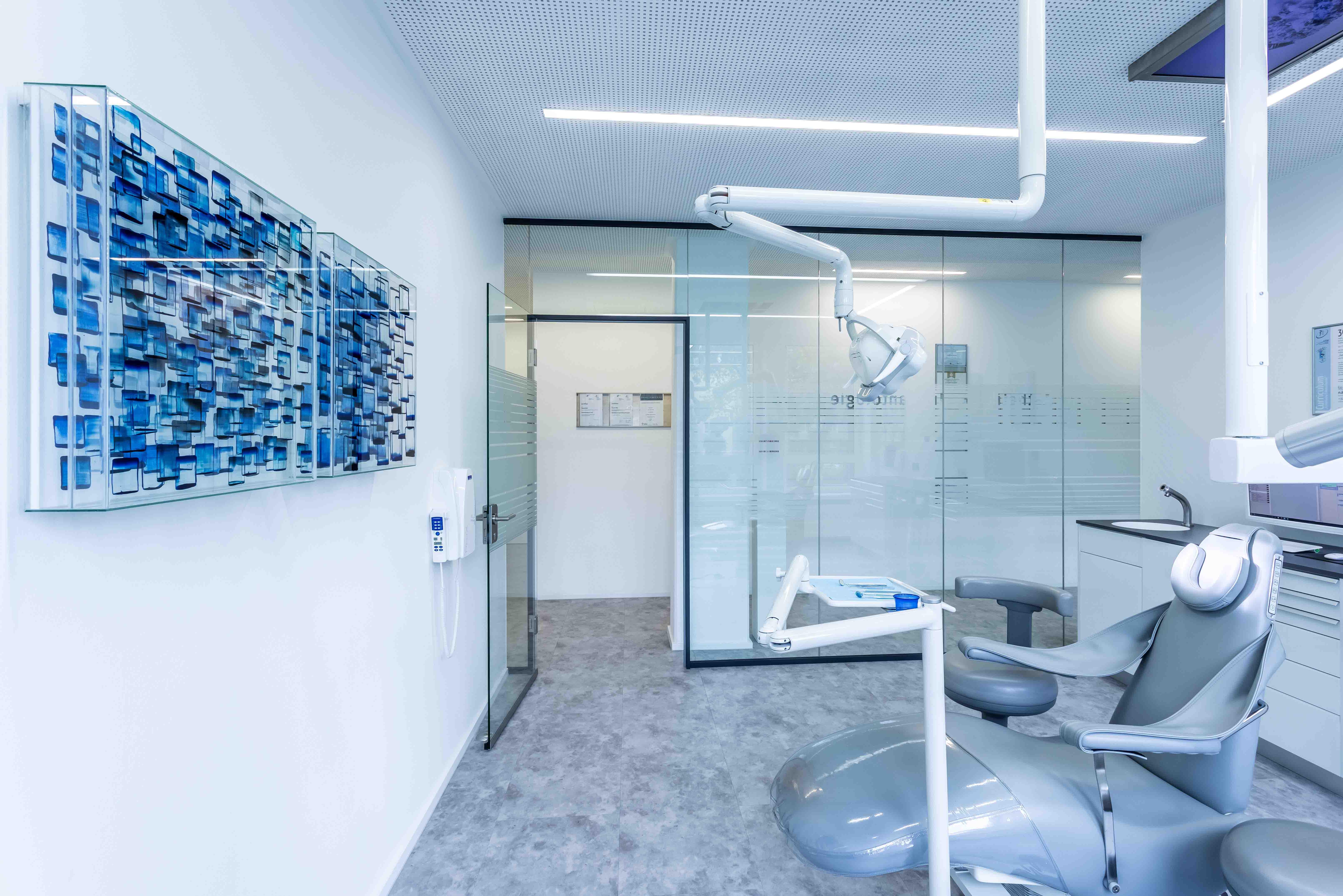Kundenbild groß 14 Zahnarztzentrum am Hofgarten - Dr. Christian von Schilcher + Kollegen - Düsseldorf