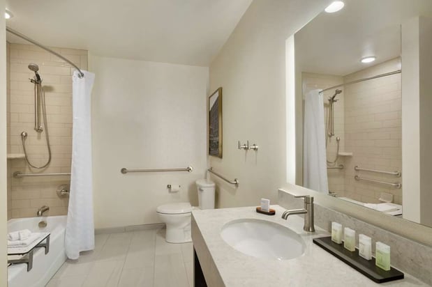 Images Embassy Suites by Hilton Syracuse Destiny USA