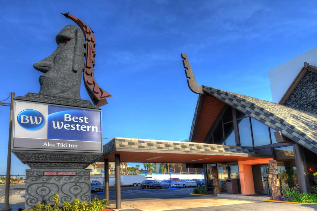 BEST WESTERN Aku Tiki Inn-Ocean is steps away Best Western Aku Tiki Inn Daytona Beach (386)252-9631