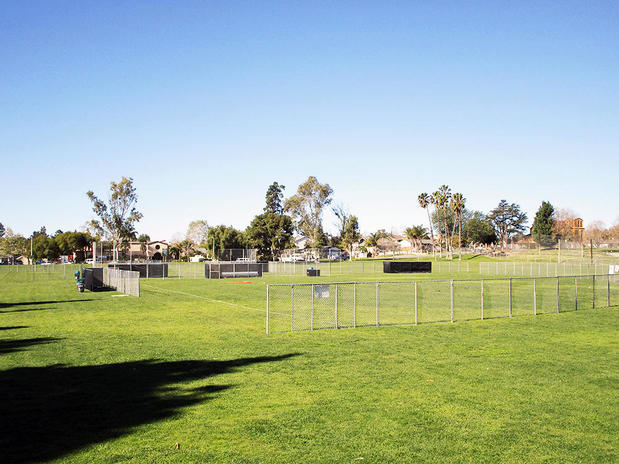Images Fence Factory Rentals - Fresno