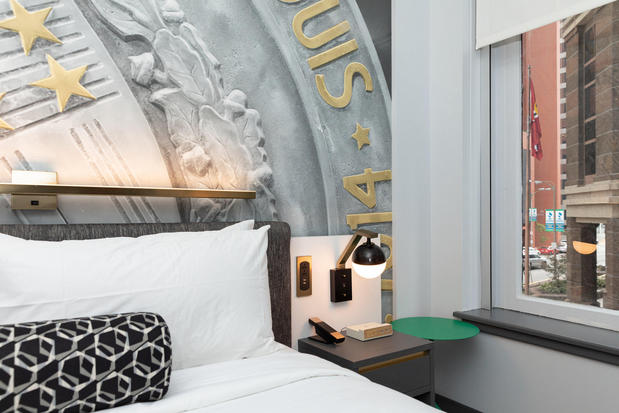 Images Hotel Indigo St. Louis - Downtown by IHG
