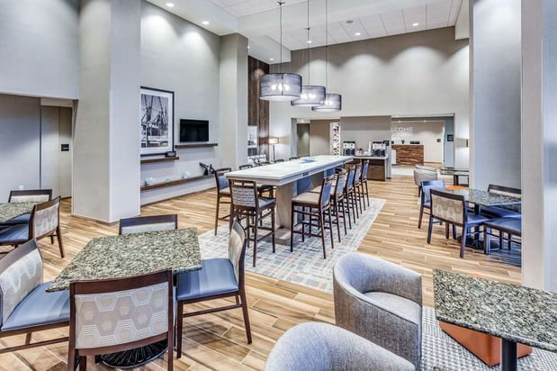 Images Hampton Inn & Suites Kittery-Portsmouth