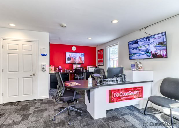 Images CubeSmart Self Storage