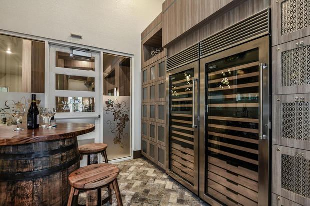 Images Centre Pointe Apartments