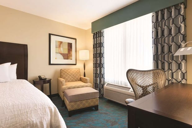 Images Hilton Garden Inn Fargo