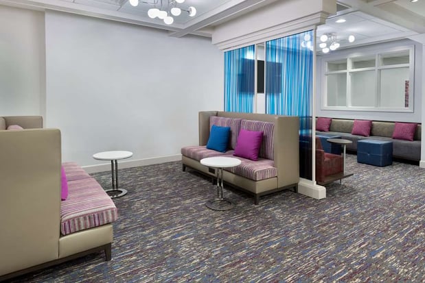Images Hampton Inn & Suites Buffalo Downtown