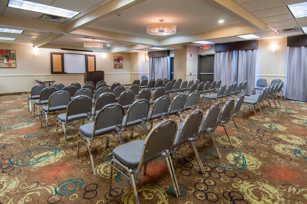 Images Holiday Inn Express & Suites Houston North InterContinental by IHG
