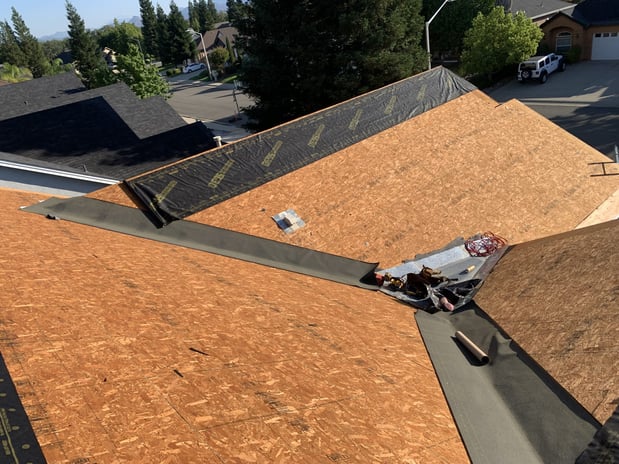 Images ZeZee Roofing Co.