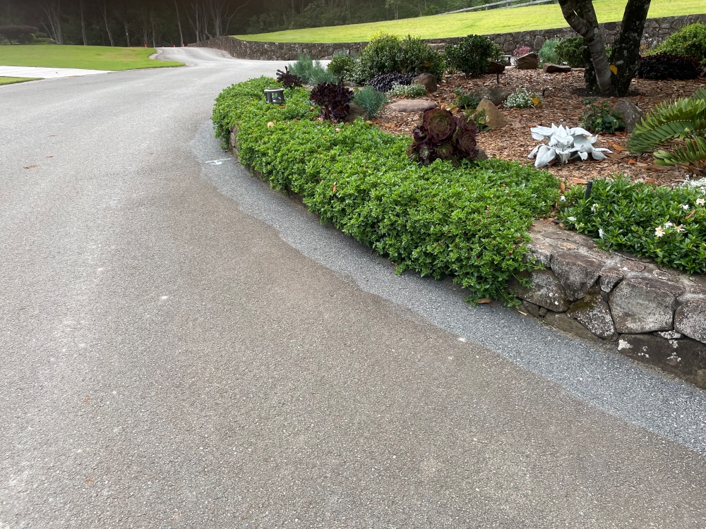 Images East Coast Asphalt & Concrete Edging