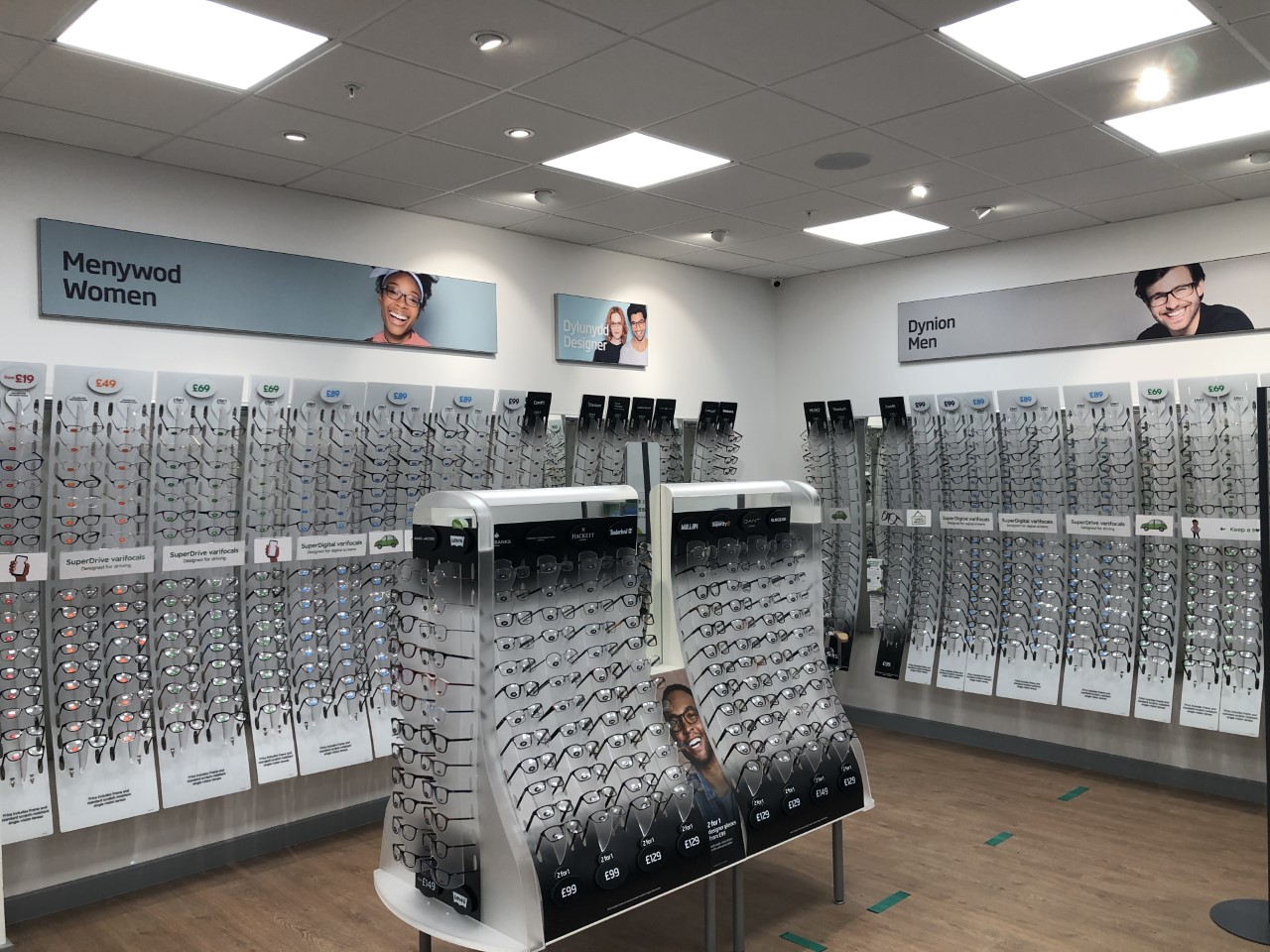 Images Specsavers Opticians and Audiologists - Bridgend Derwen Sainsbury's