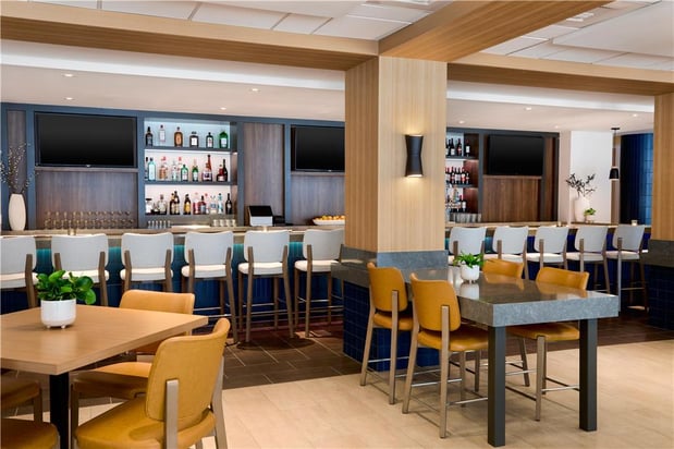 Images Hilton Garden Inn LAX Los Angeles Airport