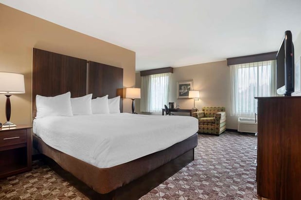 Images Best Western Plus Oak Mountain Inn