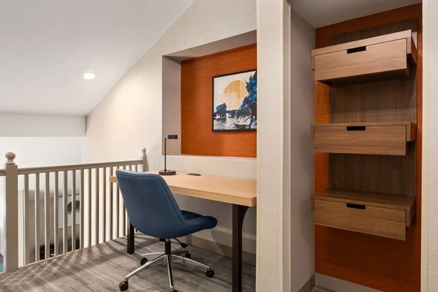Images Hilton Garden Inn Monterey