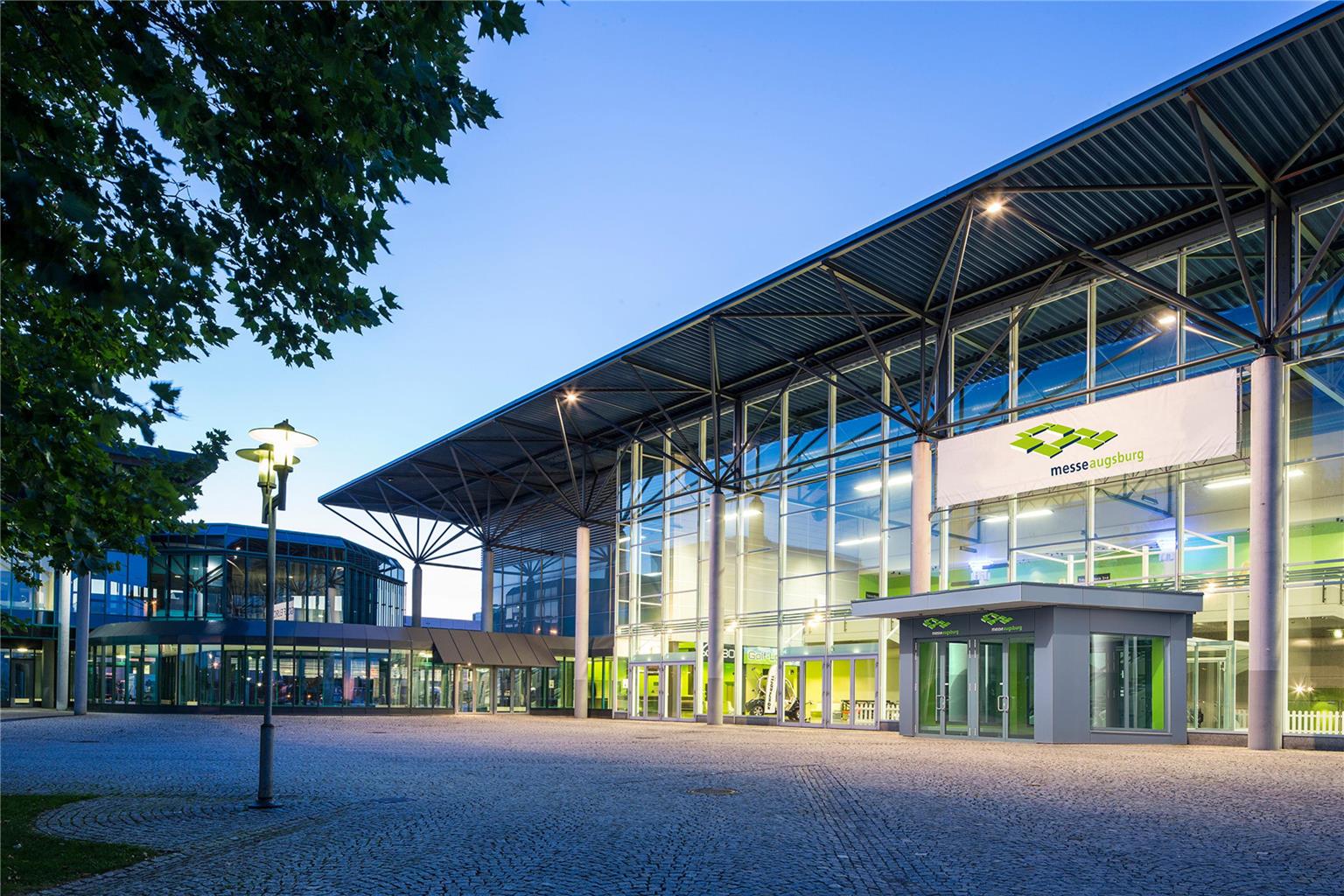 Best Western Hotel am Europaplatz, Rathausstrasse 2 in Koenigsbrunn