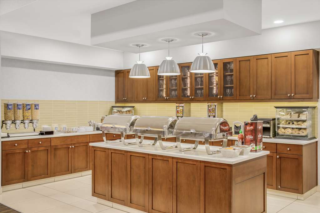 Images Homewood Suites by Hilton Winnipeg Airport-Polo Park, MB