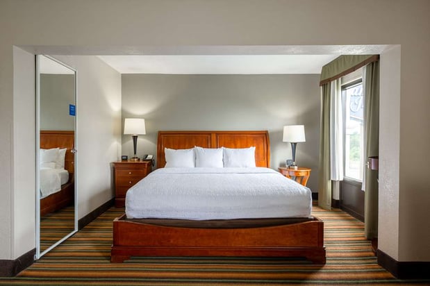 Images Hampton Inn Winston-Salem Hanes Mall