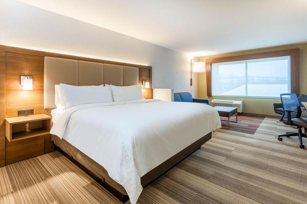 Images Holiday Inn Express & Suites Florence - Cincinnati Airport by IHG