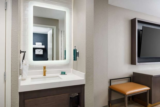 Images DoubleTree by Hilton Charlotte City Center