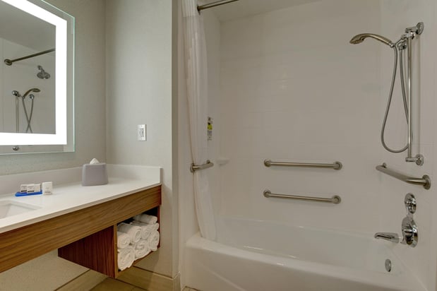 Images Holiday Inn Express & Suites Nashville-Opryland by IHG