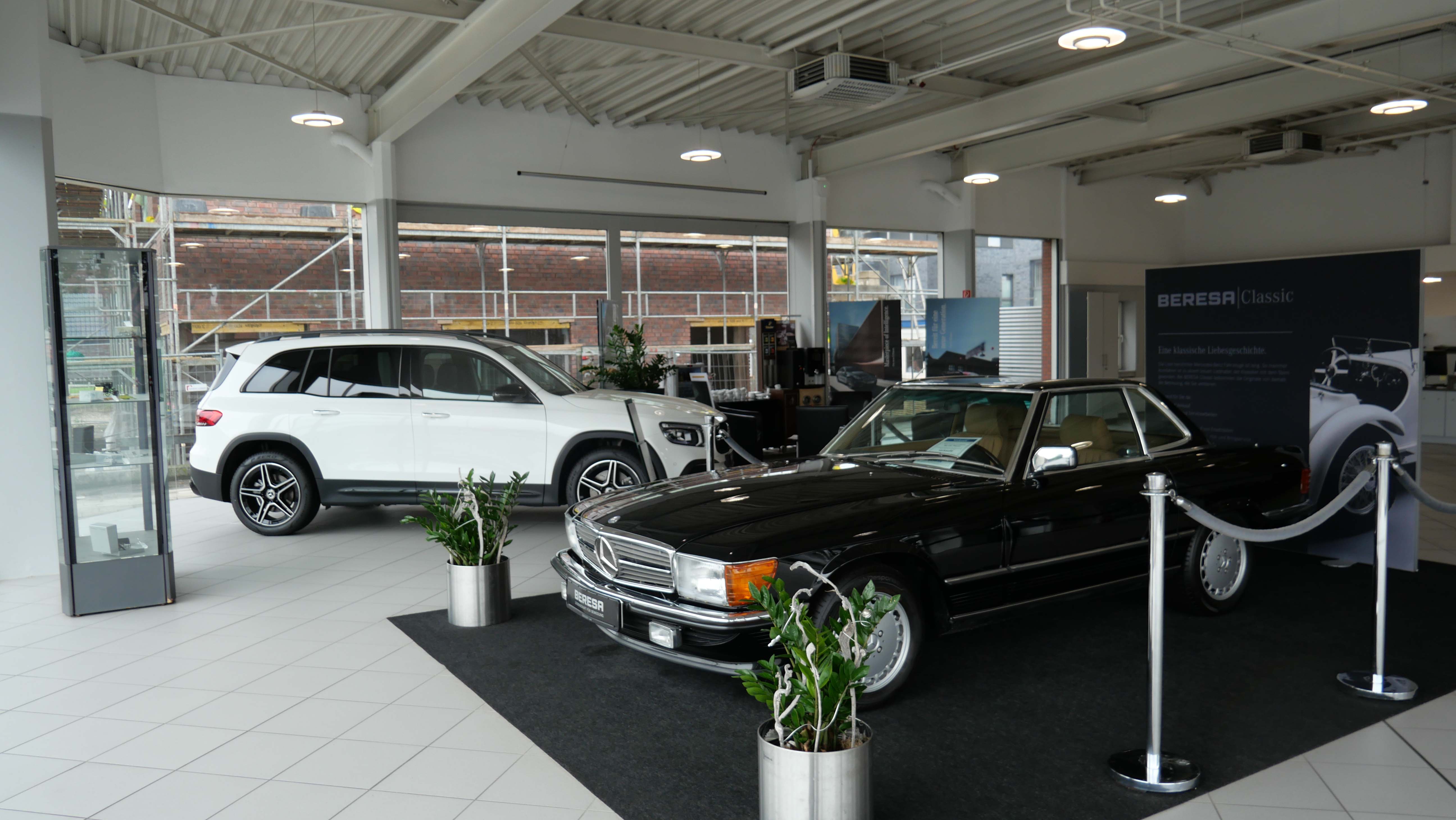Mercedes-Benz Beresa Gronau Showroom Ausstellung
