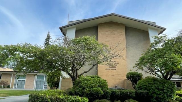 Located in northwest Bellevue near downtown and easy access to public transit. The mid-century modern building is welcoming with a variety of meeting rooms, a gym and a large chapel.  The facility grounds also host the Bellevue Family History Center and offices for the Seattle Mission.