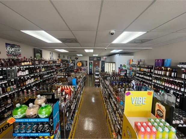 Images DC Liquors - NW Military