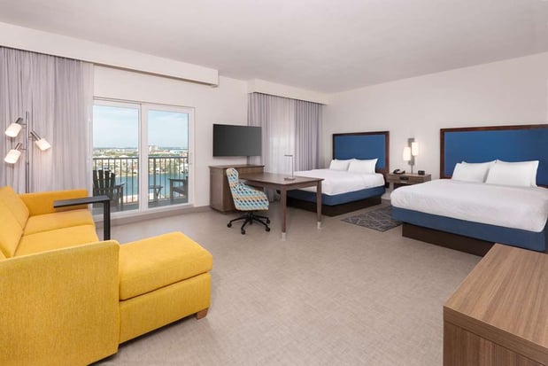 Images Hampton Inn & Suites Clearwater Beach