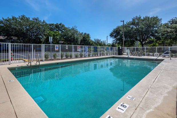 Images Best Western Plus Orlando East- UCF Area