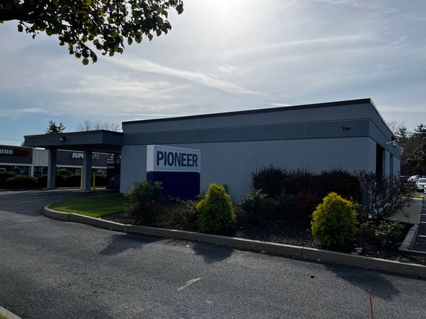 Images Pioneer - Queensbury Branch