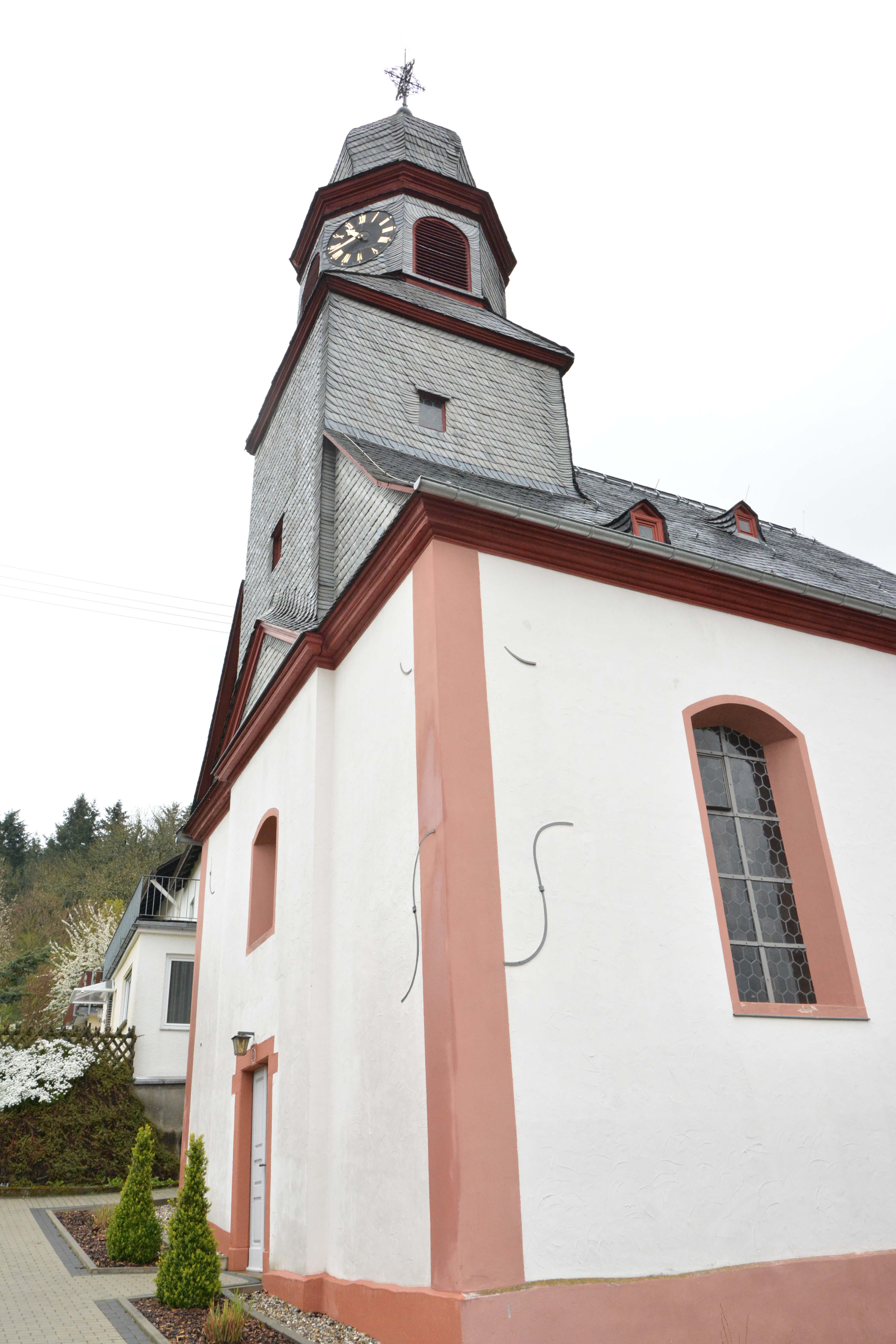 Kundenbild groß 2 Evangelische Kirche Hennethal - Evangelische Kirchengemeinde Panrod-Hennethal