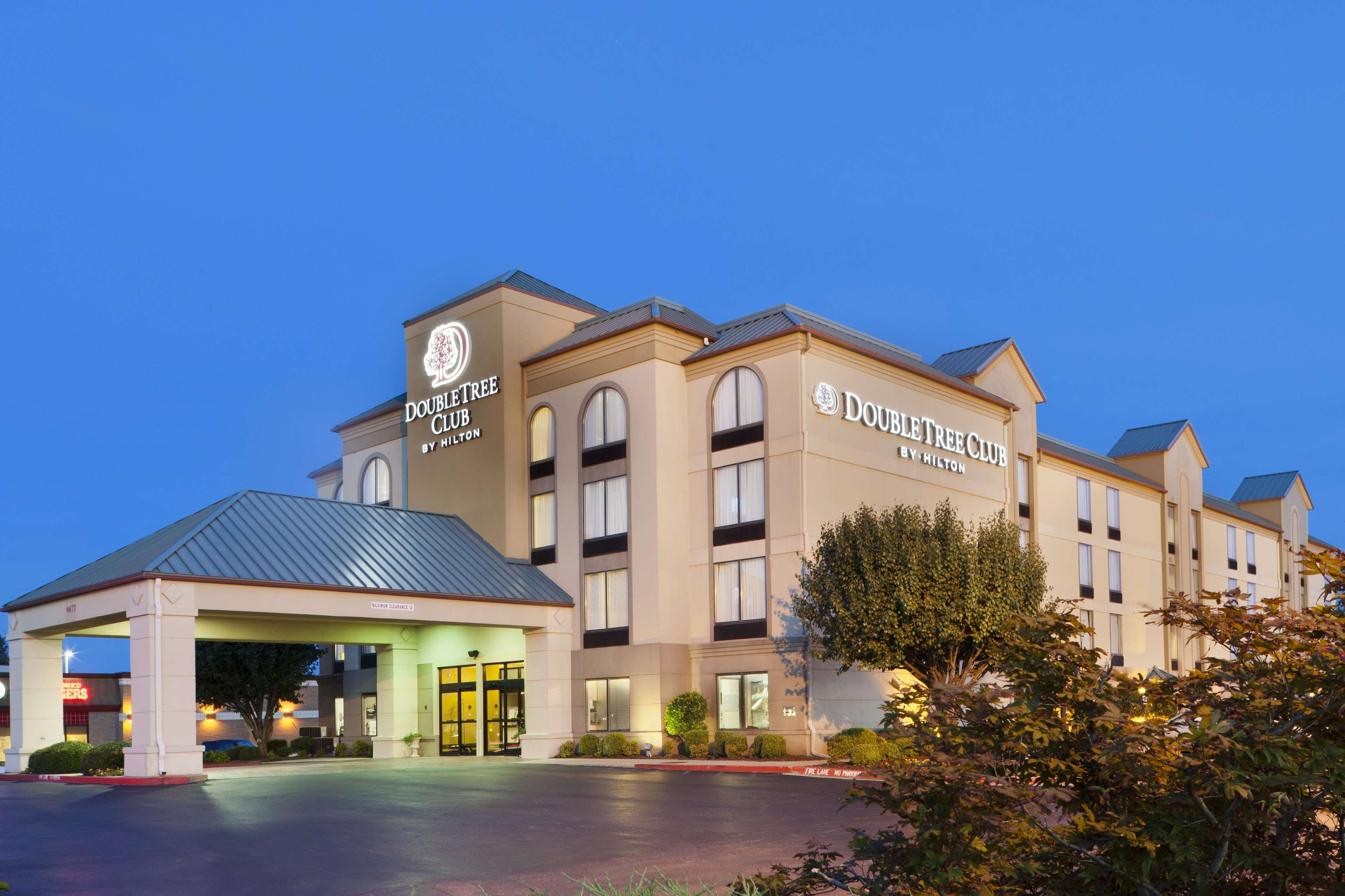 DoubleTree Club by Hilton Hotel Springdale Coupons near me ...