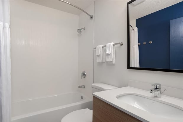 Images Spark by Hilton Carlisle South