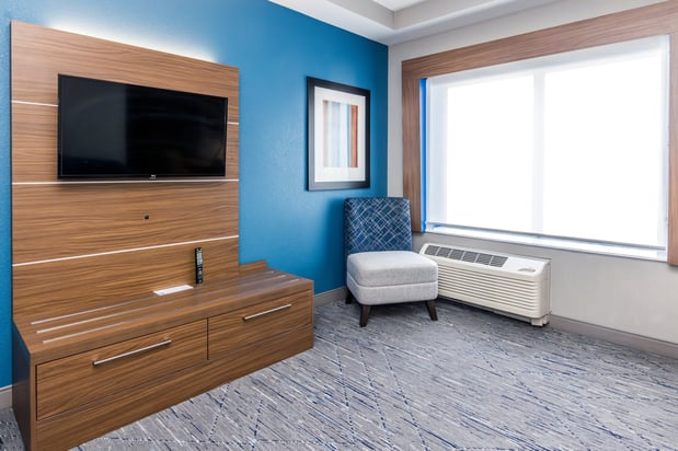 Images Holiday Inn Express & Suites Louisville Downtown by IHG