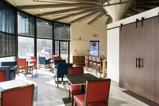 Images Holiday Inn Express Columbus Downtown by IHG