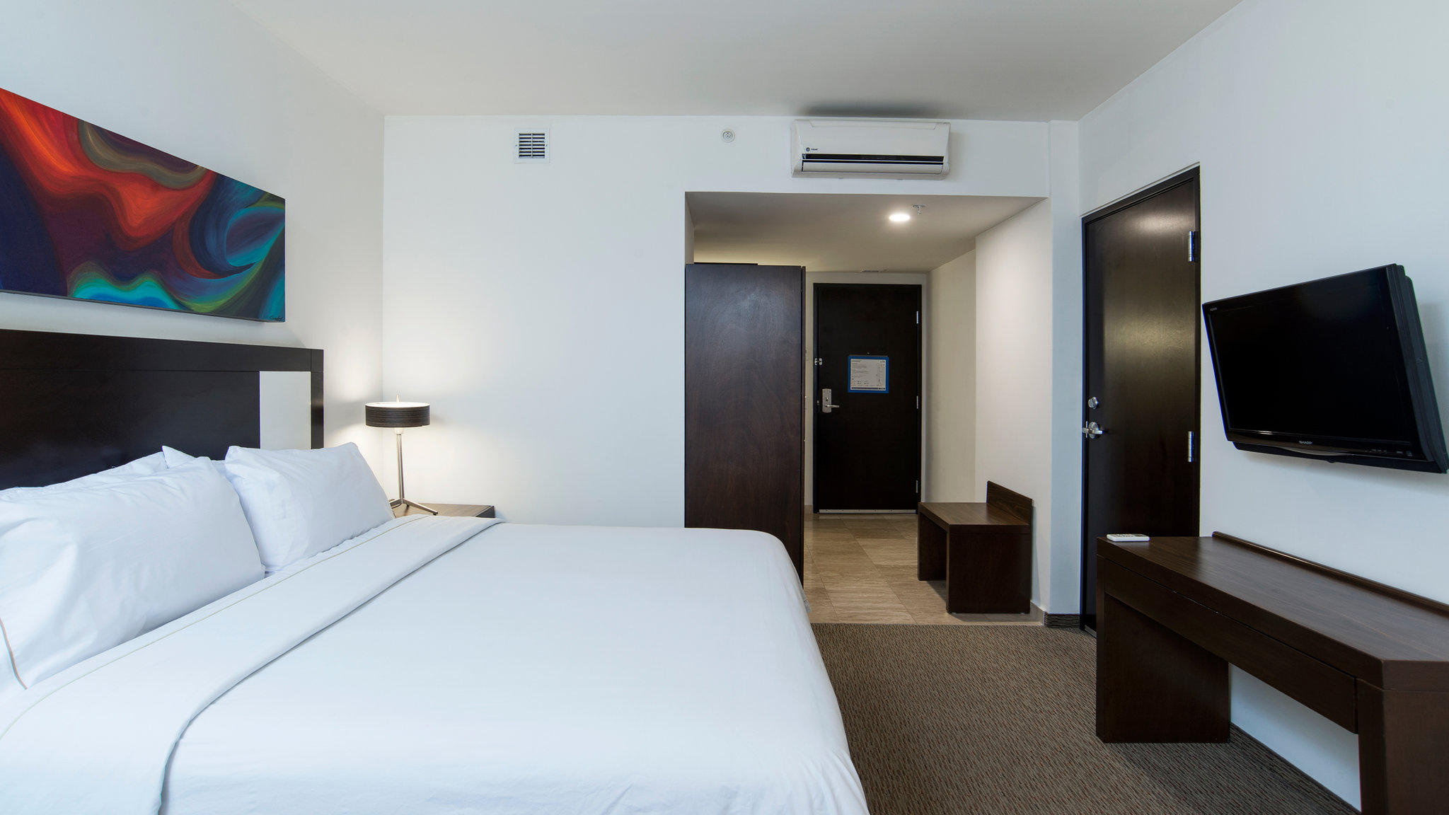 Images Holiday Inn Guadalajara Patria-Universidad by IHG
