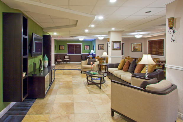 Images Holiday Inn Express West Palm Beach Metrocentre by IHG